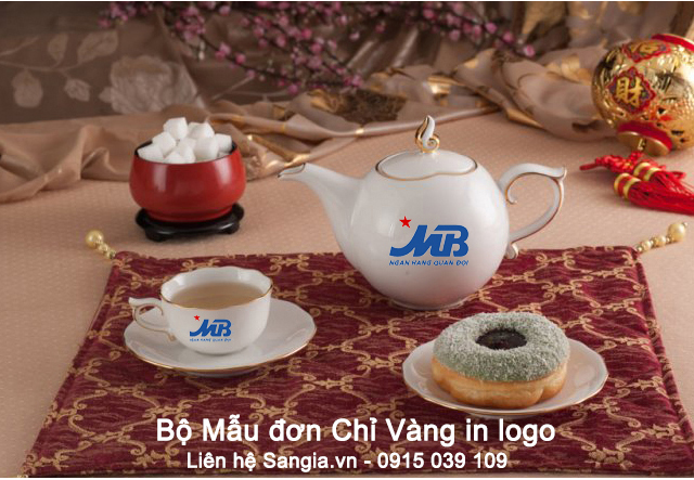 Bộ trà mẫu đơn chỉ vàng Minh Long