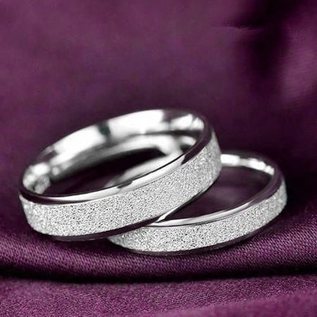 Nhẫn cưới vàng bạch kim