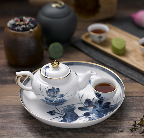 BỘ ẤM TRÀ SEN VÀNG DÁT VÀNG LÀM QUÀ SINH NHẬT CHA MẸ