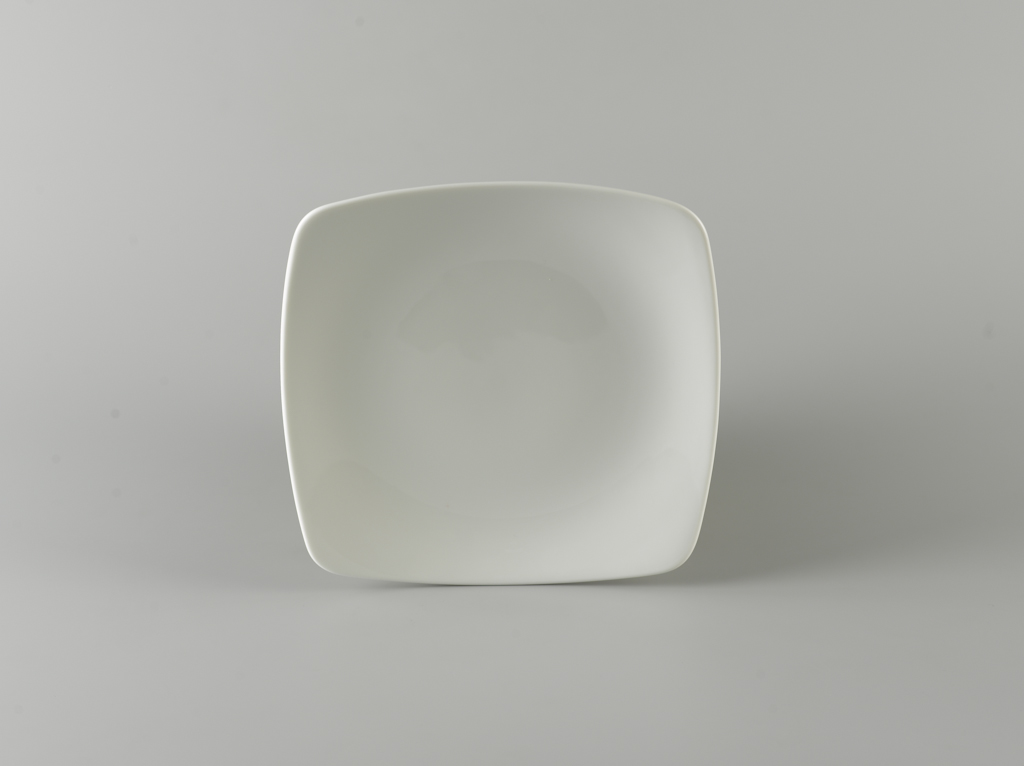 DĨA VUÔNG ẢO 21cm DAISY MINH LONG