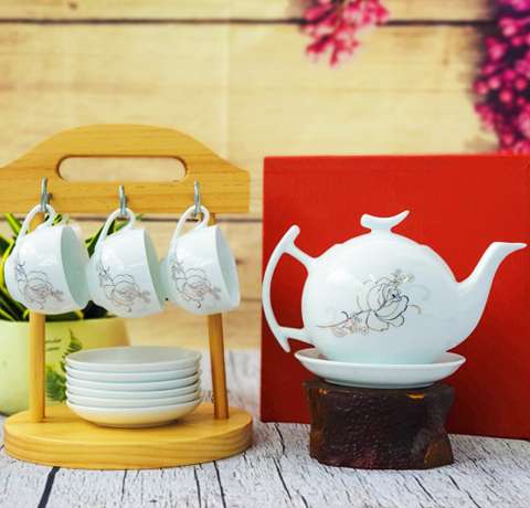 BỘ ẤM TRÀ ĐỘC ĐÁO BÁT TRÀNG LƯỠI LIỀM 0,65L CÓ HOA VĂN