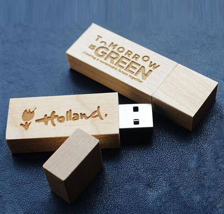 MẪU USB QUÀ TẶNG KHÁCH HÀNG CAO CẤP BẰNG GỖ KHẮC LOGO HOLLAND