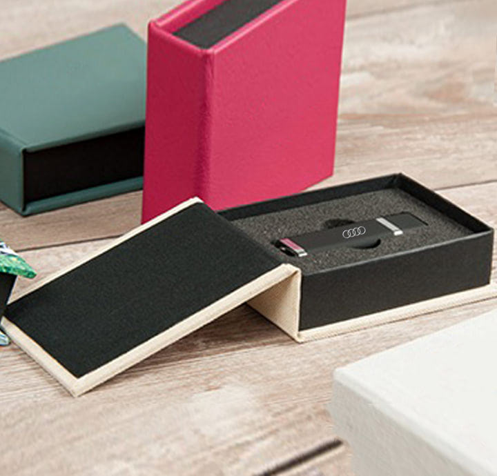 MẪU USB QUÀ TẶNG CAO CẤP IN LOGO XE HƠI