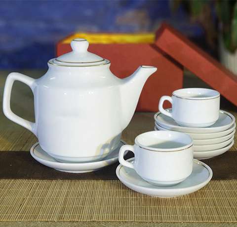 BỘ TRÀ BÁT TRÀNG VUÔNG CAO CHỈ VÀNG 0,7L LÀM QUÀ BIẾU CAO CẤP