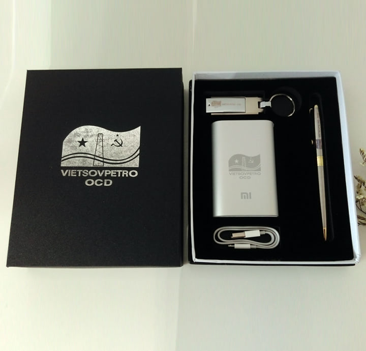 MẪU GIFTSET QUÀ TẶNG NHÂN VIÊN KHẮC LOGO VIETSOPETRO