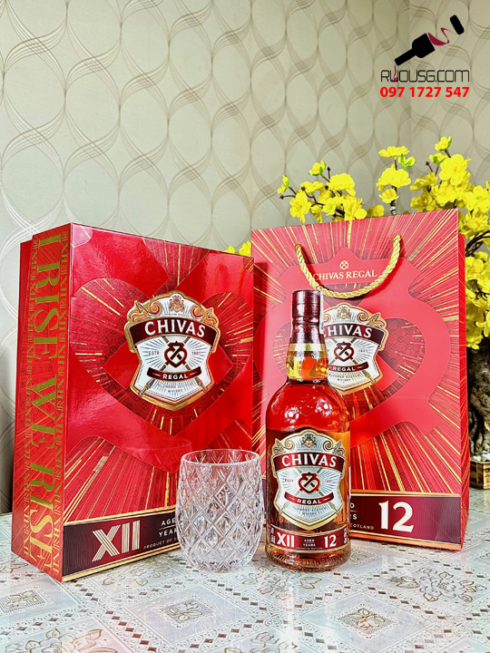 BẢNG GIÁ RƯỢU CHIVAS TỐT NHẤT 2025 (TẶNG LY VÀ TÚI)