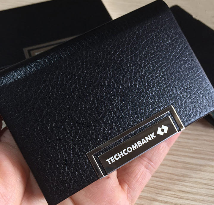 MẪU VÍ ĐỰNG NAME CARD ĐẸP CÓ IN LOGO TECHCOMBANK