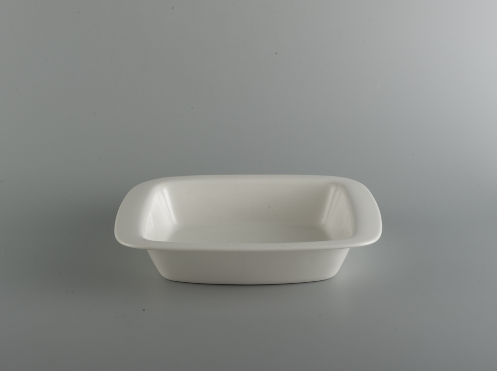 TÔ CHỮ NHẬT VÀNH 32X24cm ANH VŨ LYS LY'S HORECA