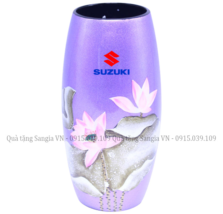 MÃU BÌNH HOA GỐM SỨ DÁNG BẦU DỤC VẼ HOA SEN TÍM IN LOGO SUZUKI
