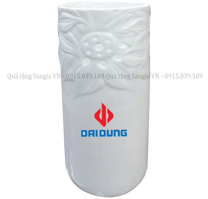 MẪU BÌNH HOA GỐM SỨ BÁT TRÀNG CHẠM NỔI HỌA TIẾT IN LOGO ĐẠI DŨNG