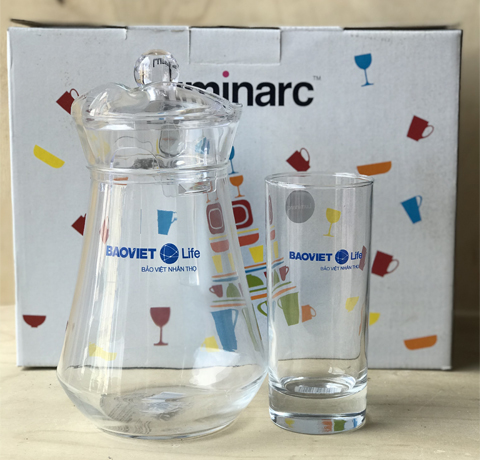 BỘ BÌNH NƯỚC THỦY TINH GIÁ RẺ IN LOGO LÀM QUÀ TẶNG