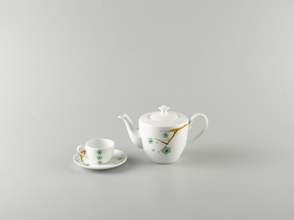 BỘ TRÀ 0.65L DAISY THANH MAI MINH LONG