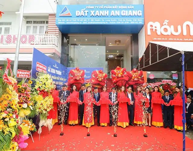 104452Le Khai truong cong ty