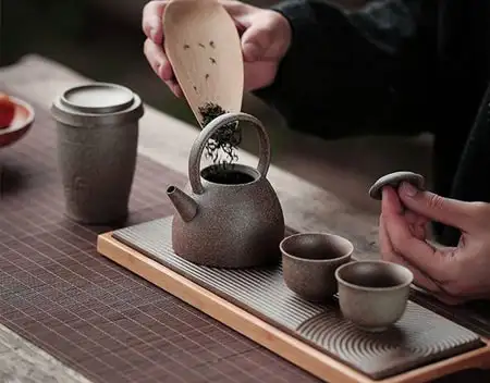 Bo am chen Minh Chau