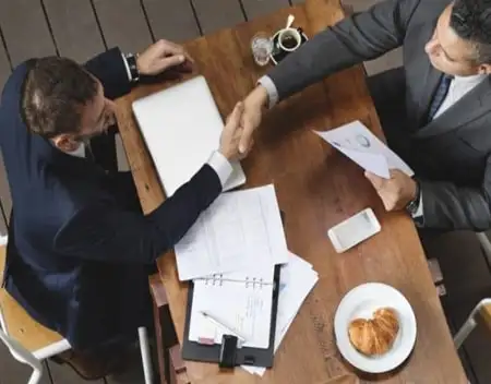 Doi tac chien luoc la gi va vai tro cua doi tac chien luoc