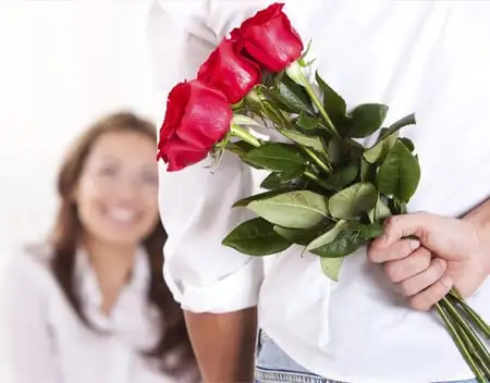 Qua tang sinh nhat cho ban gai