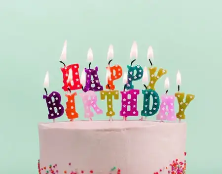 Tang qua sinh nhat cho ban than