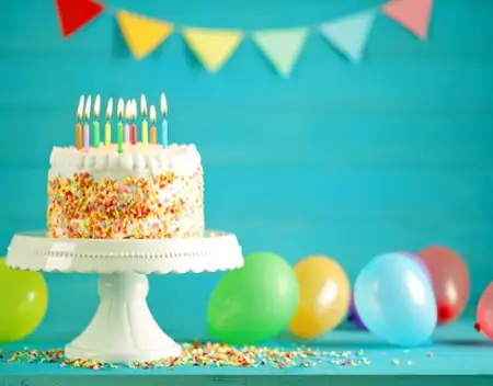 Thiep sinh nhat doc la